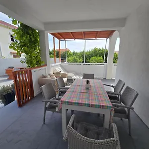 6 M, 50 M Do Plaze Apartment